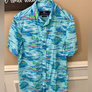 Men’s XS Vineyard Vine Button Up Polo Shirt